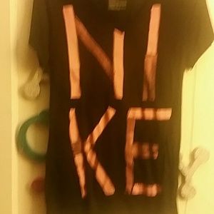 Nike tee